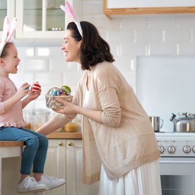 Γιατί είναι σημαντικό για τα παιδιά να γιορτάσουμε το Πάσχα ακόμη και μένοντας σπίτι