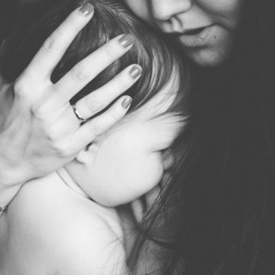 Μάνα δεν είναι μόνο αυτή που γεννάει…