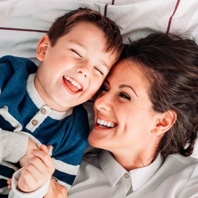 «Είμαι ευγνώμων στη γυναίκα που γέννησε το γιο μου. Τον έφερε στον κόσμο και έκανε και εμένα μαμά»