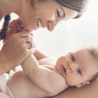 «Η μητρότητα είναι ένα θαύμα. Είναι το μεγαλείο της αγάπης και η δημιουργία της ζωής»