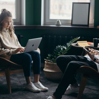 Μπορεί η ανασφάλεια να κάνει κακό στη σχέση μας;