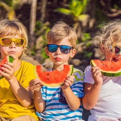 Ποια snacks να επιλέξω για τα παιδιά στην παραλία;