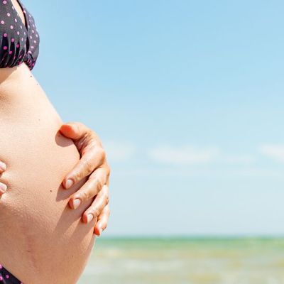 Είμαι έγκυος, κάνει να κάνω μπάνιο στη θάλασσα ή την πισίνα;
