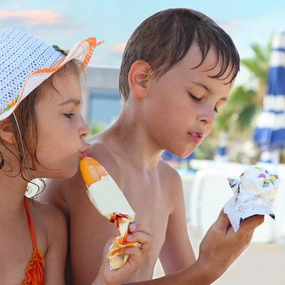 Φρούτα vs Παγωτό: Τι να επιλέξουμε για τα παιδιά;