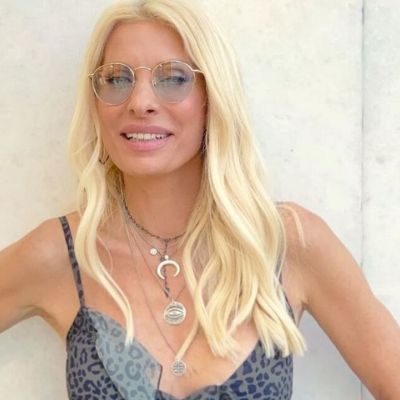 Μενεγάκη:Η νέα φωτό, το δίλημμα και η απάντηση των επώνυμων φίλων της