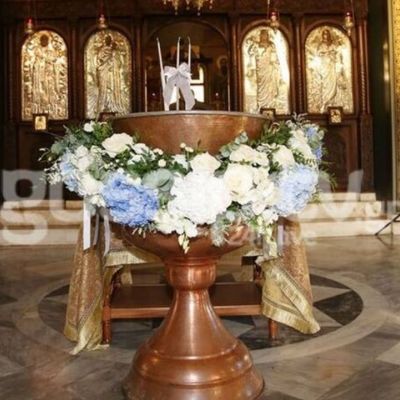 Λαμπερή βάφτιση στη showbiz στο κέντρο της Αθήνας