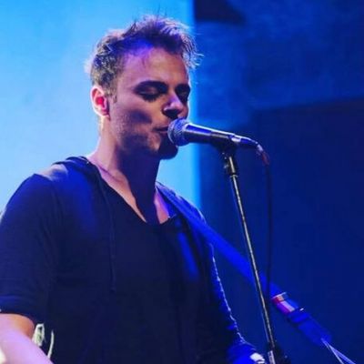 Νίκος Μίχας: Φώτο από τα πρώτα μπάνια με την κόρη του!