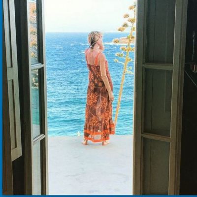 Μπαλατσινού: Οι πιο ωραίες πόζες της εγκυμονούσας στο σπίτι της στην Πάτμο