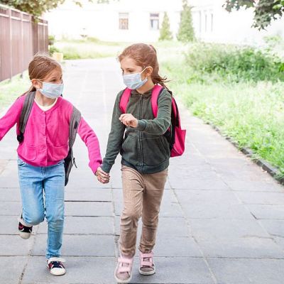 Πρώτη φορά σχολείο; Πώς θα κάνει νέους φίλους αφού κρατάμε αποστάσεις;