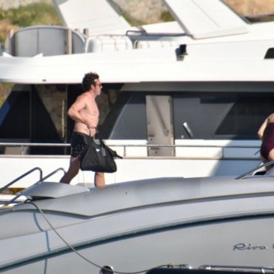 Μόνο η Καγιά μπορεί να παραδώσει μαθήματα στιλ, ακόμη και πάνω σε… σκάφος!