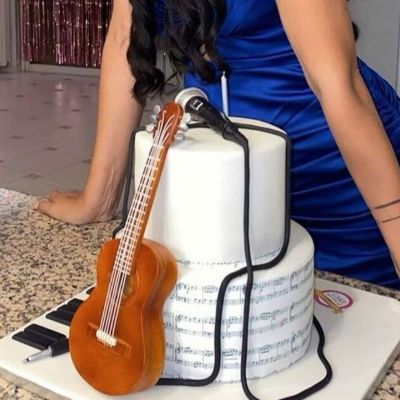 My Style Rocks: Πρώην παίκτρια γιόρτασε τα γενέθλιά της αγκαλιά με τον γιο της