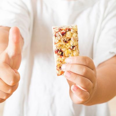 Μπάρες πρωτεΐνης: Είναι κατάλληλες για τα παιδιά;