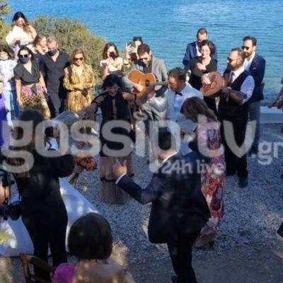Ζουγανέλη-Δημητρίου:To γλέντι έξω από το εκκλησάκι και ο χορός του ζευγαριού