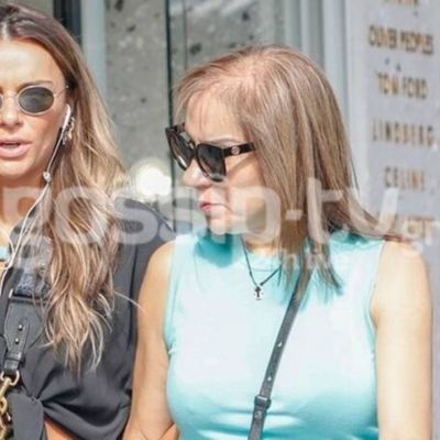 Ελένη Τσολάκη: Για ψώνια με την μητέρα της και άψογο στιλ! (Photos)