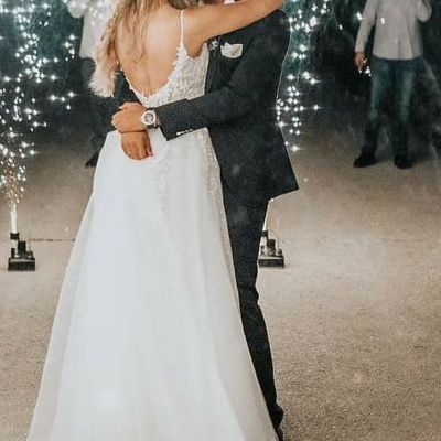 Την είδαμε και τη θαυμάσαμε αλλά σε αυτή τη φωτό το νυφικό της μας «μάγεψε»