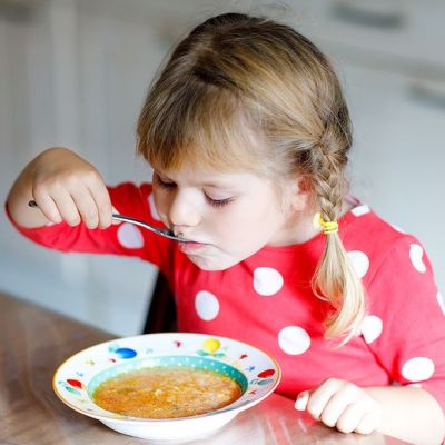 Ποια είναι τα οφέλη της σούπας στη διατροφή των παιδιών;