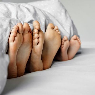 Πώς η πανδημία άλλαξε τη σεξουαλική ζωή των γονιών