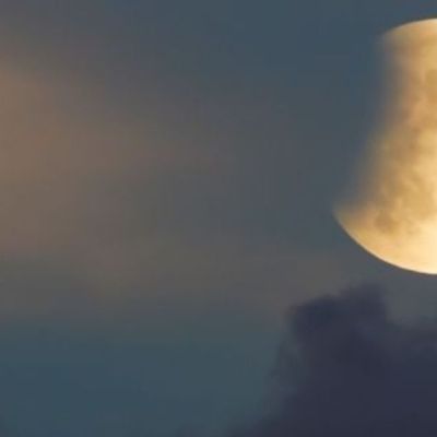 Νέα Σελήνη - Έκλειψη στον Τοξότη: Αυτά τα ζώδια θα γυρίσουν σελίδα στη ζωή τους