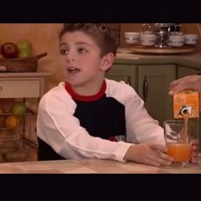 Βασίλης Καραγιάννης: Αγνώριστος ο μικρός «Φοίβος» από τη σειρά «Νταντά» - Δες πώς είναι σήμερα