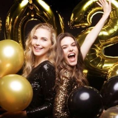 Ψήφισε και πες μας: Με ποιο ζώδιο έχεις περάσει την πιο «τρελή» και αξέχαστη Πρωτοχρονιά;