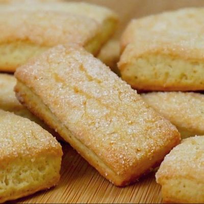 Αφράτα μπισκότα για παιδιά με γιαούρτι και χωρίς αυγά ( vid)