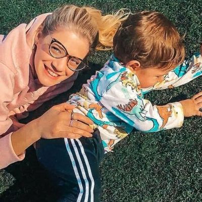 Τζένη Θεωνά: Τρυφερές φωτό με τον γιο της! Δείτε πόσο έχει μεγαλώσει!