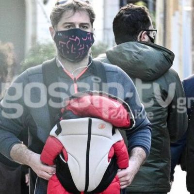 Μπουρδούμης: Βόλτα με τον γιο του στο μάρσιππο! Το πιο... γλυκό βάρος της ζωής του!