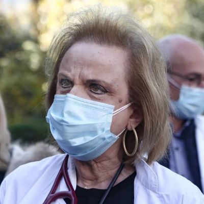 Παγώνη: Αύξηση εισαγωγών στα νοσοκομεία - Τα σχολεία να ανοίξουν με τεστ κάθε εβδομάδα