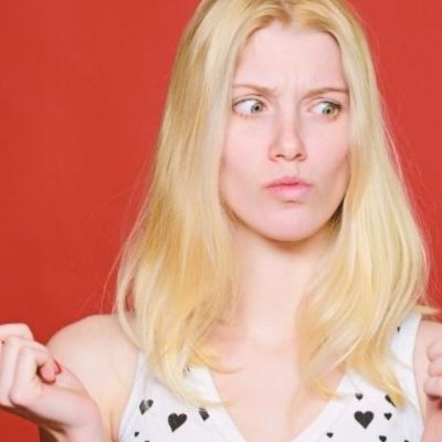 Είσαι από εκείνες που λατρεύουν ή μισούν τη γιορτή του Αγίου Βαλεντίνου;