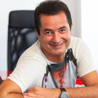 Acun Ilicali: Οι κόρες του Τούρκου παραγωγού είναι κούκλες και ποζάρουν με τον μπαμπά τους