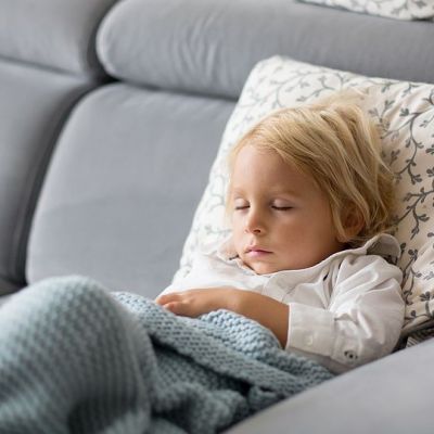 Πέμπτη νόσος και παιδιά: Όλα όσα πρέπει να γνωρίζουν οι γονείς