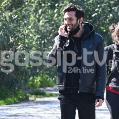 Δημήτρης Μοθωναίος: Χαλαρή βόλτα στο κέντρο της Αθήνας - Πιο ευδιάθετος από ποτέ!