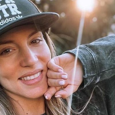 Αθηνά Οικονομάκου: Ποζάρει με φουσκωμένη κοιλιά και ο Μαρίνος Κόνσολος της εύχεται «καλή λευτεριά»