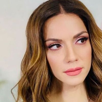 Βάσω Λασκαράκη: Τα αμέτρητα πανωφόρια της έχουν κάνει θραύση στο Instagram