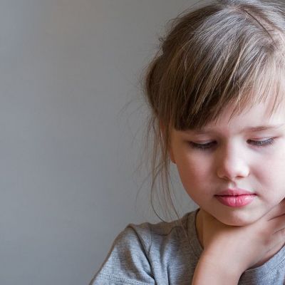 Αμυγδαλίτιδα στα παιδιά: Τι πρέπει να γνωρίζουν οι γονείς