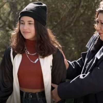 Η Ισμήνη Αϊβάζη μπήκε στο Καφέ της Χαράς και η Κορινθίου «τρελάθηκε» από την αγωνία της!