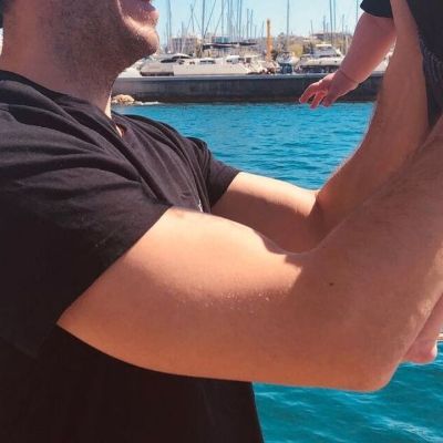 Έλληνας ηθοποιός θα γίνει μπαμπάς για δεύτερη φορά και μόλις το αποκάλυψε!