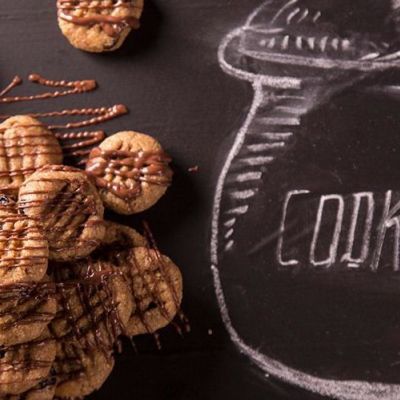 Κουλουράκια χωρίς ψήσιμο από τον Άκη Πετρετζίκη