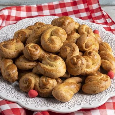 Πασχαλινά σμυρνέικα κουλουράκια - Φτιάξτε τα όπως ο Άκης