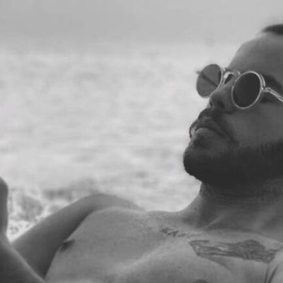 Άγγελος Λάτσιος: Οι αδημοσίευτες φωτό του είναι το κάτι… άλλο! Όπως δεν τον έχεις ξαναδεί