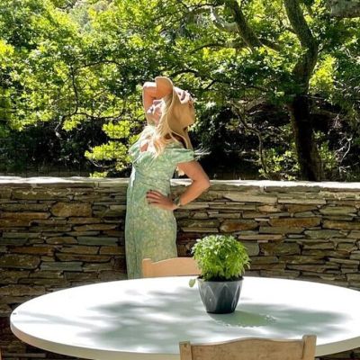 Ελένη Μενεγάκη: Η φώτο με την Μαρίνα της στην Άνδρο και το σχόλιο του Μάκη που δεν παρατήρησες!