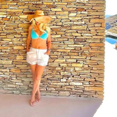 Ελένη Μενεγάκη: Δημοσίευσε την πρώτη φώτο της με μπικίνι και δείτε την αντίδραση του Μάκη της!