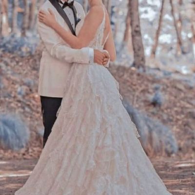 Γάμος - έκπληξη! Παντρεύτηκε γνωστός ηθοποιός και αυτά είναι τα πρώτα πλάνα από τον παραμυθένιο γάμο