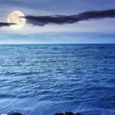 Ζώδια Σήμερα 22/08: Πανσέληνος (Blue Moon) στον Υδροχόο – Όλα πάνε καλά και δεν έχεις ανάγκη κανέναν