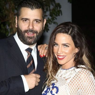 Στικούδη - Σερίφης: Ποζάρουν αγκαλιά πριν τη γέννηση του πρώτου τους παιδιού (Vid & Pics)