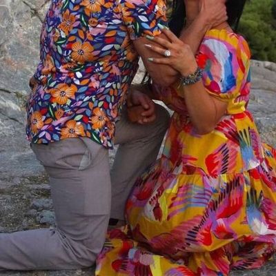 Αρραβωνιάστηκαν σε στενό οικογενειακό κύκλο στην Κεφαλονιά (Photos)