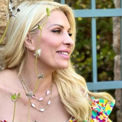 Η Μενεγάκη επανέλαβε 21 χρόνια μετά μία θρυλική πόζα της σε εξώφυλλο και λίγοι το κατάλαβαν-Απίθανη!