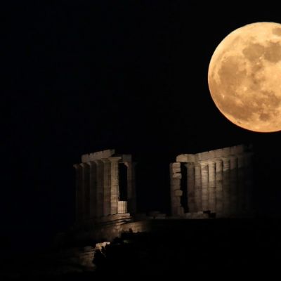 Αυγουστιάτικη Πανσέληνος: Ελεύθερη είσοδος και εκδηλώσεις σε αρχαιολογικούς χώρους και μουσεία