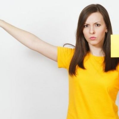 Τα 4 ζώδια που με ευκολία θα σου δείξουν την... κίτρινη κάρτα!