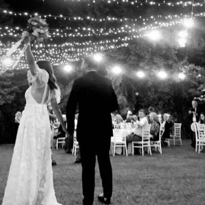 Παντρεύτηκε πρωταγωνίστρια του Έλα στη θέση μου! Το ξέφρενο γλέντι με τραγουδιστή τον Γιώργο Λιβάνη!